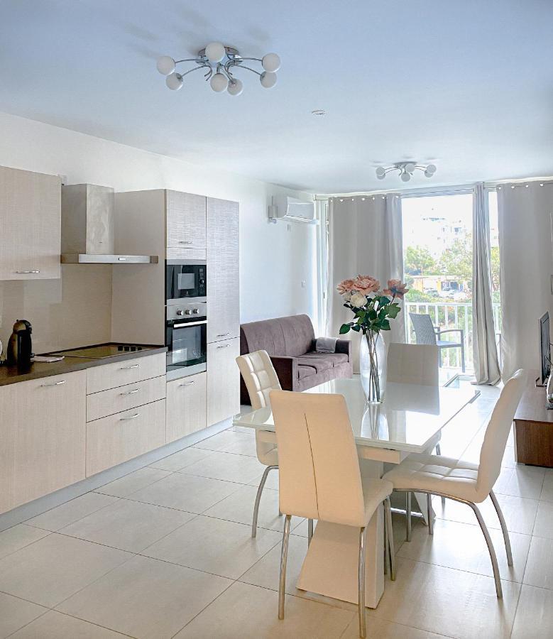Charming Apartment In The Heart Of St. Julians Saint Julian's Exterior foto